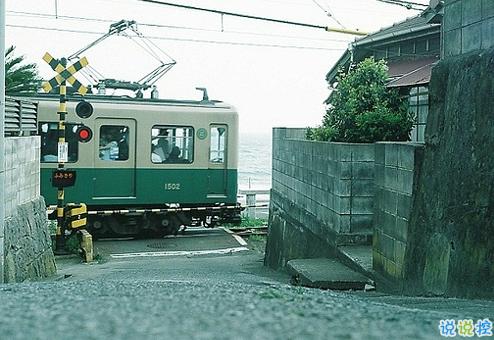 我还是很喜欢你,像星辰亲吻大海,可望不可即2