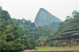 玻璃窗里的女孩小说阅读-周嘉西洛洛完整章节