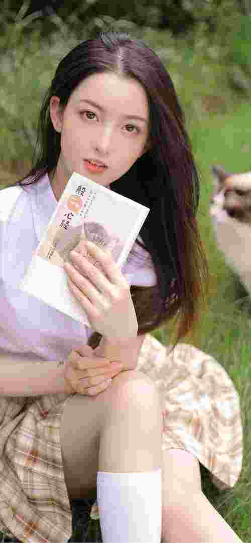 我女友清冷白月光?她是病娇财阀小说
